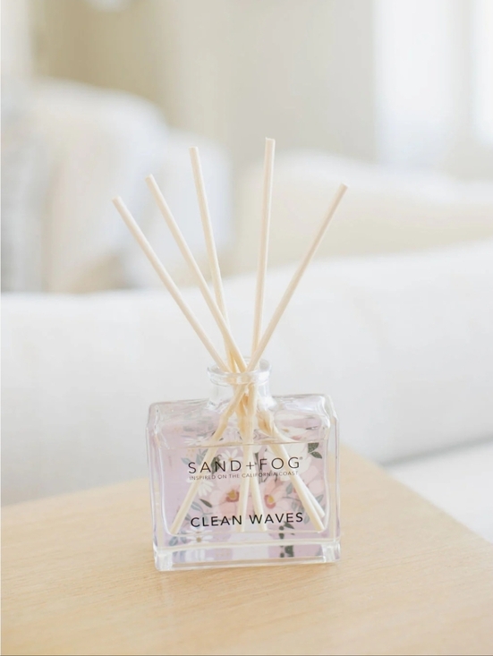Sand + Fog Reed Diffuser ~ Clean Waves - Picture 4 of 4